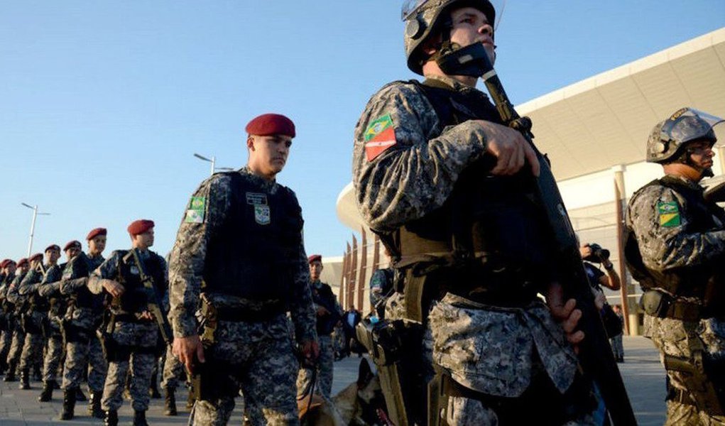 O Ministério da Justiça enviou mais 30 agentes da Força Nacional para ajudar no policiamento do Rio Grande do Norte, onde uma greve de policiais militares e bombeiros prejudica o esquema de segurança no estado (Foto: Leonardo Attuch) O Ministério da Justiça enviou mais 30 agentes da Força Nacional para ajudar no policiamento do Rio Grande do Norte, onde uma greve de policiais militares e bombeiros prejudica o esquema de segurança no estado