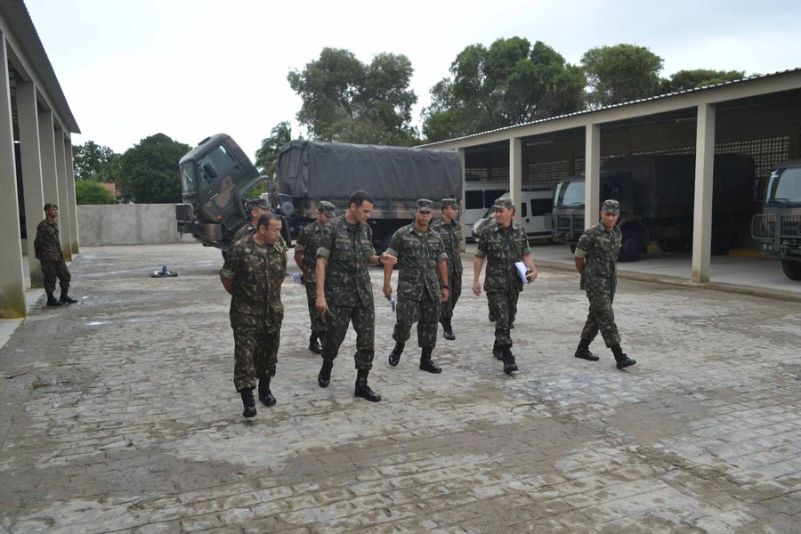 Um soldado do Exército está internado com suspeita de ter contraído febre amarela; ele estava em missão no Amazonas e passou mal ao chegar em Maceió; o paciente estava em missão na cidade de Humaitá, e seguia para outra missão em Fortaleza; no trajeto, ele passou pelo Rio de Janeiro e, em seguida, desembarcou na capital alagoana; material para exame foi recolhido e encaminhado para a Fiocruz e o resultado demora em torno de 30 a 40 dias. (Foto: Voney Malta) Um soldado do Exército está internado com suspeita de ter contraído febre amarela; ele estava em missão no Amazonas e passou mal ao chegar em Maceió; o paciente estava em missão na cidade de Humaitá, e seguia para outra missão em Fortaleza; no trajeto, ele passou pelo Rio de Janeiro e, em seguida, desembarcou na capital alagoana; material para exame foi recolhido e encaminhado para a Fiocruz e o resultado demora em torno de 30 a 40 dias.