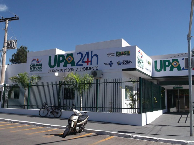 Apesar de já estar fora do auge do surto de conjuntivite em Caldas Novas, principal destino turístico de Goiás, uma força-tarefa está em ação para prevenir casos de conjuntivite durante o carnaval; embora o número de pessoas infectadas em fevereiro ainda tenha sido fechado, a Prefeitura identificada queda de 70% nos atendimentos de pacientes com suspeita da doença; no mês passado foram registrados quase 2 mil casos (Foto: Voney Malta) Apesar de já estar fora do auge do surto de conjuntivite em Caldas Novas, principal destino turístico de Goiás, uma força-tarefa está em ação para prevenir casos de conjuntivite durante o carnaval; embora o número de pessoas infectadas em fevereiro ainda tenha sido fechado, a Prefeitura identificada queda de 70% nos atendimentos de pacientes com suspeita da doença; no mês passado foram registrados quase 2 mil casos