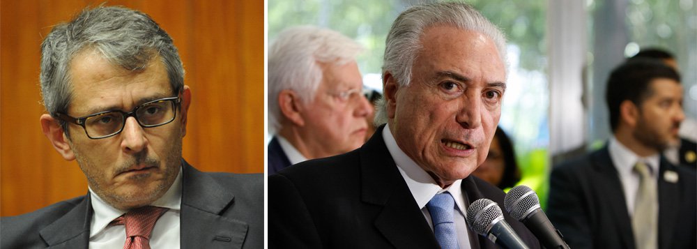 O jornal que atuou ativamente pela derrubada da presidente Dilma Rousseff e pela ascensão ilegítima de Michel Temer ao poder publicou editorial nesta segunda-feira, 19, em que critica a intervenção militar na Segurança Pública do Rio de Janeiro e diz que Michel Temer faz um "desgoverno"; "Ainda mais imprudente é expor as Forças Armadas ao contato frequente com o narcotráfico. Difícil imaginar um cenário mais catastrófico para o país que a infiltração de interesses do crime organizado na instituição, como já ocorreu nas polícias do Rio", diz o jornal de Otávio Frias Filho; "Será lamentável se o ímpeto reformista ceder lugar a uma busca por popularidade amparada em bases duvidosas" (Foto: Aquiles Lins) O jornal que atuou ativamente pela derrubada da presidente Dilma Rousseff e pela ascensão ilegítima de Michel Temer ao poder publicou editorial nesta segunda-feira, 19, em que critica a intervenção militar na Segurança Pública do Rio de Janeiro e diz que Michel Temer faz um "desgoverno"; "Ainda mais imprudente é expor as Forças Armadas ao contato frequente com o narcotráfico. Difícil imaginar um cenário mais catastrófico para o país que a infiltração de interesses do crime organizado na instituição, como já ocorreu nas polícias do Rio", diz o jornal de Otávio Frias Filho; "Será lamentável se o ímpeto reformista ceder lugar a uma busca por popularidade amparada em bases duvidosas"