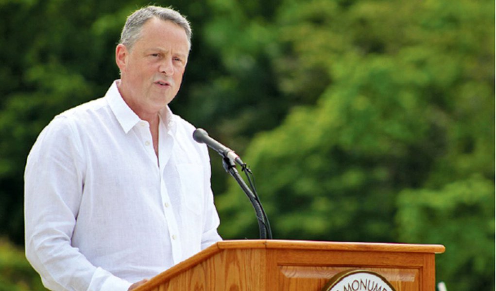 Embaixador dos EUA no Panamá, John Feeley, renunciou ao cargo alegando que não se sente mais capaz de servir sob o presidente Donald Trump; "Assinei um juramento de servir fielmente ao presidente e a seu governo de forma apolítica, mesmo quando eu não concordasse com algumas políticas. Meus instrutores deixaram claro que se eu acreditasse que não pudesse fazer isso, eu seria honrado em renunciar. Esse momento chegou", escreveu (Foto: Paulo Emílio) Embaixador dos EUA no Panamá, John Feeley, renunciou ao cargo alegando que não se sente mais capaz de servir sob o presidente Donald Trump; "Assinei um juramento de servir fielmente ao presidente e a seu governo de forma apolítica, mesmo quando eu não concordasse com algumas políticas. Meus instrutores deixaram claro que se eu acreditasse que não pudesse fazer isso, eu seria honrado em renunciar. Esse momento chegou", escreveu