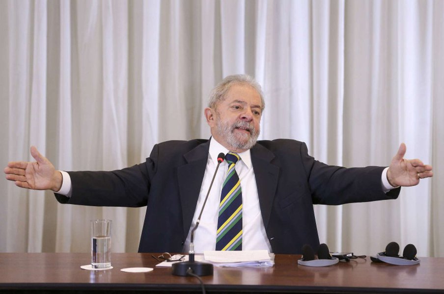 Os jornalões brasileiros se arrepiam quando falam das provas falsas contra o ex-presidente Lula no âmbito da lava jato (Foto: Esmael Morais) Os jornalões brasileiros se arrepiam quando falam das provas falsas contra o ex-presidente Lula no âmbito da lava jato