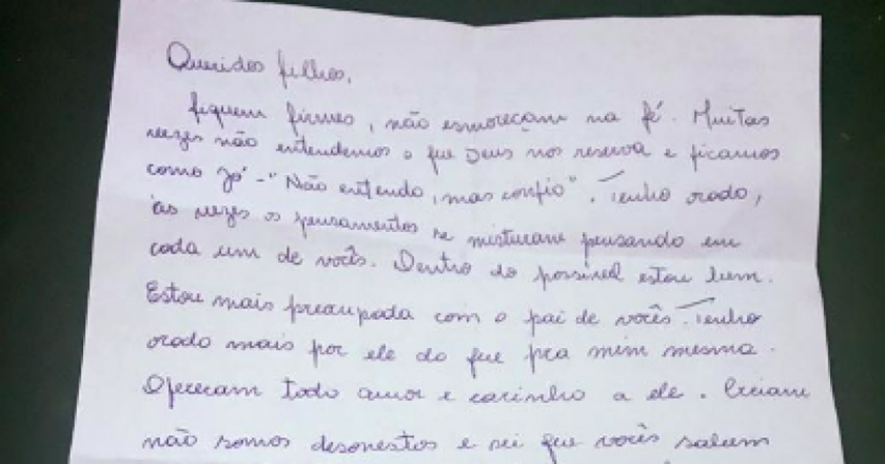Divulgada por Wladimir Matheus de Oliveira, filho do casal Garotinho, que visitou a mãe junto com sua irmã Clarissa, a carta de Rosinha mostra preocupação com a saúde de Anthony Garotinho e critica a mídia; “Não se contaminem com a mídia, ela não está aí para ajudar ninguém. Para ela, quanto pior, melhor. O que importa é a nossa consciência de que sofremos uma enorme perseguição pelas denúncias que seu pai fez” (Foto: Charles Nisz) Divulgada por Wladimir Matheus de Oliveira, filho do casal Garotinho, que visitou a mãe junto com sua irmã Clarissa, a carta de Rosinha mostra preocupação com a saúde de Anthony Garotinho e critica a mídia; “Não se contaminem com a mídia, ela não está aí para ajudar ninguém. Para ela, quanto pior, melhor. O que importa é a nossa consciência de que sofremos uma enorme perseguição pelas denúncias que seu pai fez”