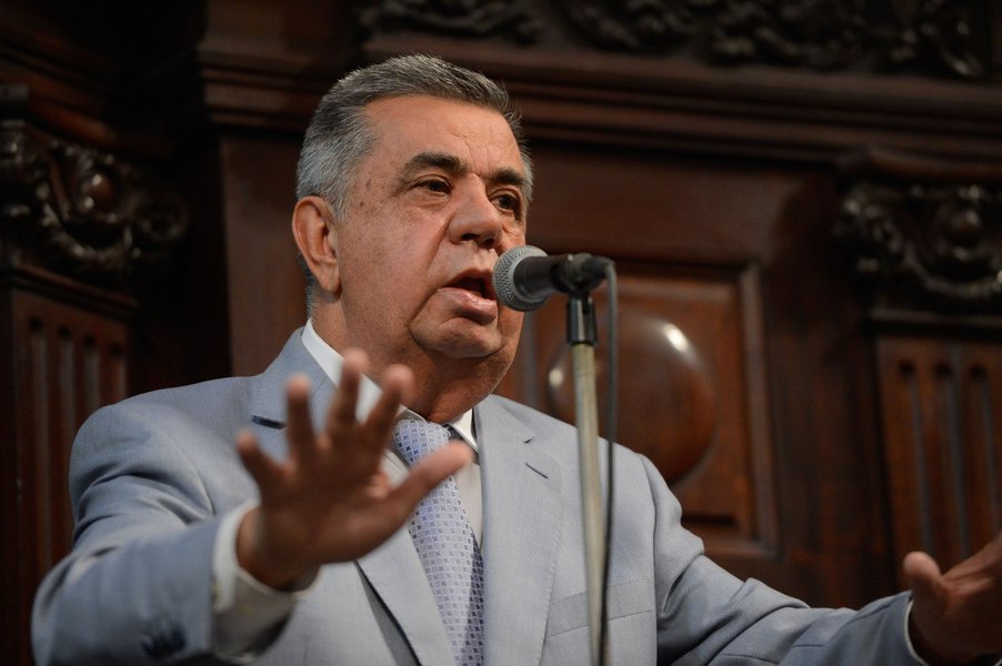 Tribunal Regional Federal da 2ª Região determinou o retorno dos deputados peemedebistas Jorge Picciani, presidente da Assembleia Legislativa do Rio de Janeiro (Alerj), Paulo Melo e Edson Albertassi à prisão; por 5 votos a 0, os desembargadores decidiram por uma nova prisão dos parlamentares, que haviam sido libertados sem que a decisão tivesse sido comunicada oficialmente ao tribunal; relator da matéria, Abel Gomes, defendeu que caso a ordem não seja cumprida, seja encaminhado um requerimento ao Supremo Tribunal Federal (STF) solicitando intervenção federal no estado do Rio de Janeiro (Foto: Aquiles Lins) Tribunal Regional Federal da 2ª Região determinou o retorno dos deputados peemedebistas Jorge Picciani, presidente da Assembleia Legislativa do Rio de Janeiro (Alerj), Paulo Melo e Edson Albertassi à prisão; por 5 votos a 0, os desembargadores decidiram por uma nova prisão dos parlamentares, que haviam sido libertados sem que a decisão tivesse sido comunicada oficialmente ao tribunal; relator da matéria, Abel Gomes, defendeu que caso a ordem não seja cumprida, seja encaminhado um requerimento ao Supremo Tribunal Federal (STF) solicitando intervenção federal no estado do Rio de Janeiro