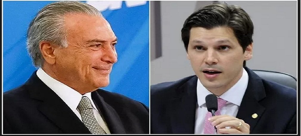 O deputado federal goiano Daniel Vilela (PMDB), pré-candidato ao governo de Goiás, votou pela rejeição da denúncia contra Michel Temer, ontem na Comissão de Constituição e Justiça; nota do Estadão informa que Daniel, o senador Wilder Morais (PP) e os deputados goianos João Campos (PRB) e Pedro Chaves (PMDB) tiveram reunião exclusiva com Temer, ontem, às 16h; não é a primeira vez que Daniel salva Temer. Na época da primeira denúncia contra o peemedebista, Daniel também votou a favor a Temer
(Foto: José Barbacena) O deputado federal goiano Daniel Vilela (PMDB), pré-candidato ao governo de Goiás, votou pela rejeição da denúncia contra Michel Temer, ontem na Comissão de Constituição e Justiça; nota do Estadão informa que Daniel, o senador Wilder Morais (PP) e os deputados goianos João Campos (PRB) e Pedro Chaves (PMDB) tiveram reunião exclusiva com Temer, ontem, às 16h; não é a primeira vez que Daniel salva Temer. Na época da primeira denúncia contra o peemedebista, Daniel também votou a favor a Temer
