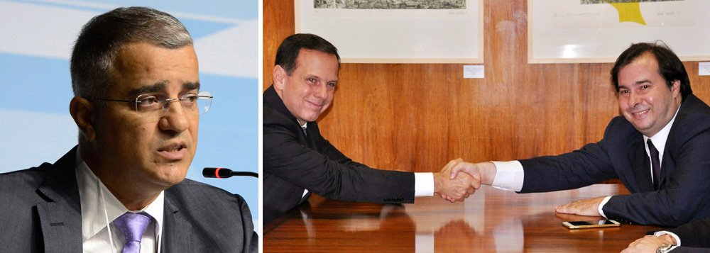 Jornalista Kennedy Alencar criticou nesta sexta-feira, 22, a incoerência do presidente da Câmara, Rodrigo Maia (DEM); "Maia se queixa das investidas do PMDB sobre possíveis futuros filiados ao DEM, mas teve um encontro ontem em São Paulo cujo pano de fundo é a eventual saída de Doria do ninho tucano. A política como ela é", escreveu Kennedy (Foto: Charles Nisz) Jornalista Kennedy Alencar criticou nesta sexta-feira, 22, a incoerência do presidente da Câmara, Rodrigo Maia (DEM); "Maia se queixa das investidas do PMDB sobre possíveis futuros filiados ao DEM, mas teve um encontro ontem em São Paulo cujo pano de fundo é a eventual saída de Doria do ninho tucano. A política como ela é", escreveu Kennedy