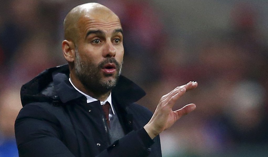 Ex-técnico do Barcelona, Pep Guardiola demonstrou espanto com a violência que envolveu o referendo de independência na Catalunha e que, em sua opinião, deveria ter levado o time a adiar sua partida contra o Las Palmas; "Barcelona e Las Palmas jamais deveria ter sido disputado, de jeito nenhum", disse; "Na Catalunha eles feriram muitas pessoas, pessoas que só foram às escolas votar", completou; Barcelona venceu o confronto por 3 x 0 no estádio Camp Nou; autoridades da Catalunha disseram que 840 pessoas ficaram feridas nos confrontos deset final de semana (Foto: Paulo Emílio) Ex-técnico do Barcelona, Pep Guardiola demonstrou espanto com a violência que envolveu o referendo de independência na Catalunha e que, em sua opinião, deveria ter levado o time a adiar sua partida contra o Las Palmas; "Barcelona e Las Palmas jamais deveria ter sido disputado, de jeito nenhum", disse; "Na Catalunha eles feriram muitas pessoas, pessoas que só foram às escolas votar", completou; Barcelona venceu o confronto por 3 x 0 no estádio Camp Nou; autoridades da Catalunha disseram que 840 pessoas ficaram feridas nos confrontos deset final de semana