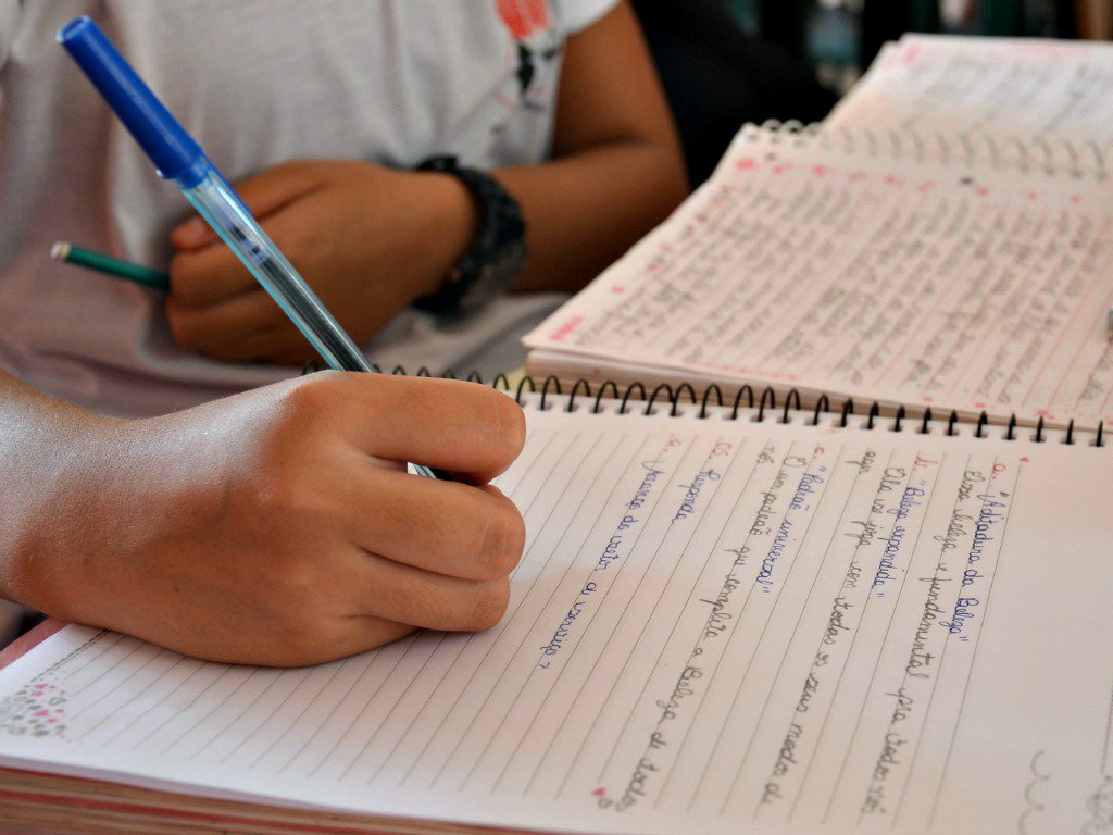 Educação para jovens e adultos (Foto: Durval Ângelo) Educação para jovens e adultos