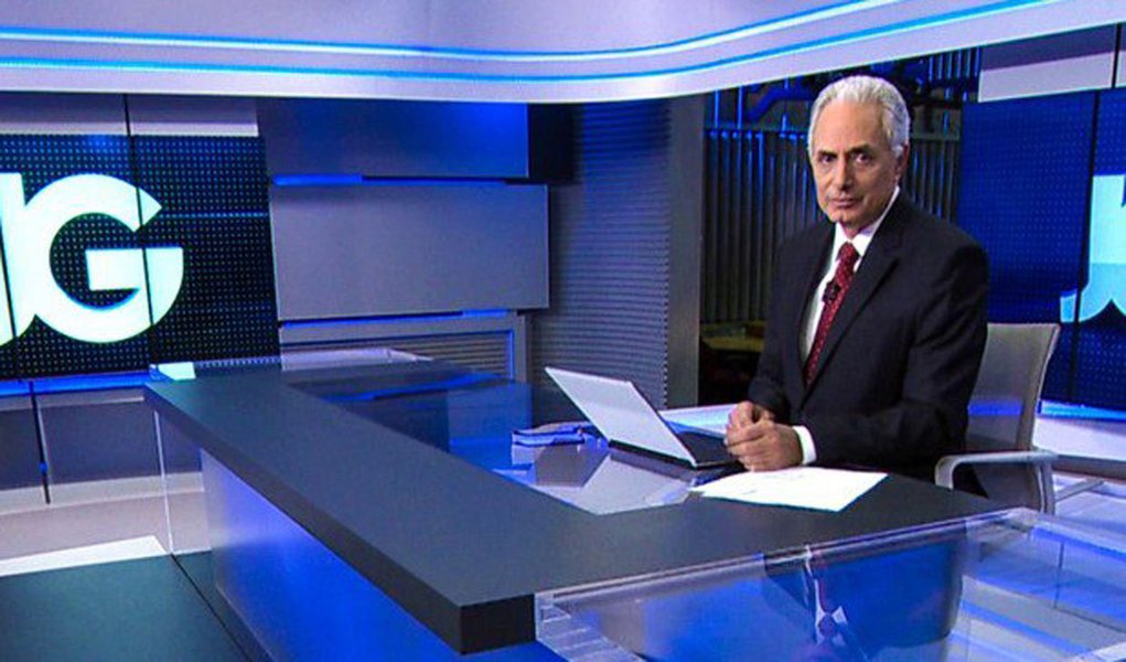 Segundo a seção da Folha sobre televisão, o vídeo em que o âncora da Globo aparece fazendo um comentário racista foi levado a um grupo de editores de TV no WhatsApp por um dos integrantes, abrindo um debate interno sobre se as cenas deveriam ser publicadas nas redes sociais; a conclusão foi que sim, e o vídeo surgiu na manhã de quarta 8 (Foto: Gisele Federicce) Segundo a seção da Folha sobre televisão, o vídeo em que o âncora da Globo aparece fazendo um comentário racista foi levado a um grupo de editores de TV no WhatsApp por um dos integrantes, abrindo um debate interno sobre se as cenas deveriam ser publicadas nas redes sociais; a conclusão foi que sim, e o vídeo surgiu na manhã de quarta 8