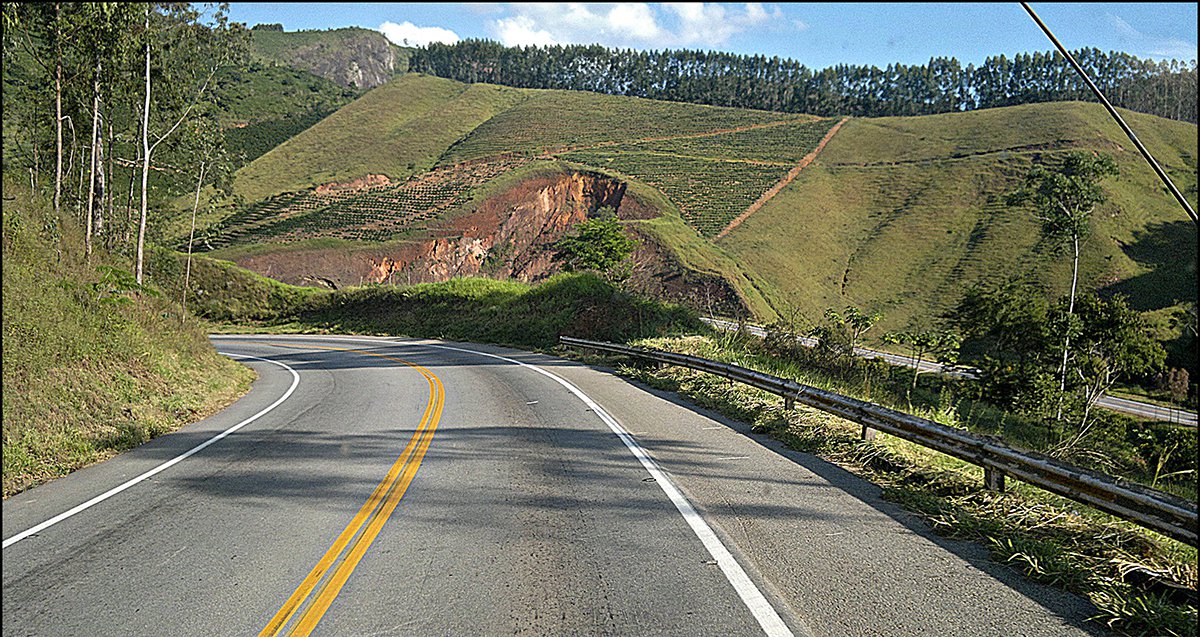 A Agência Nacional de Transportes Terrestres (ANTT) aprovou a redução das tarifas de pedágio cobradas em trechos na BR-060/153/262/DF/GO/MG explorados pela Concebra; com a decisão, publicada no Diário Oficial da União (DOU), a Tarifa de Pedágio Quilométrica na rodovia passará de R$ 0,03685 para R$ 0,03402 (Foto: Leonardo Lucena) A Agência Nacional de Transportes Terrestres (ANTT) aprovou a redução das tarifas de pedágio cobradas em trechos na BR-060/153/262/DF/GO/MG explorados pela Concebra; com a decisão, publicada no Diário Oficial da União (DOU), a Tarifa de Pedágio Quilométrica na rodovia passará de R$ 0,03685 para R$ 0,03402