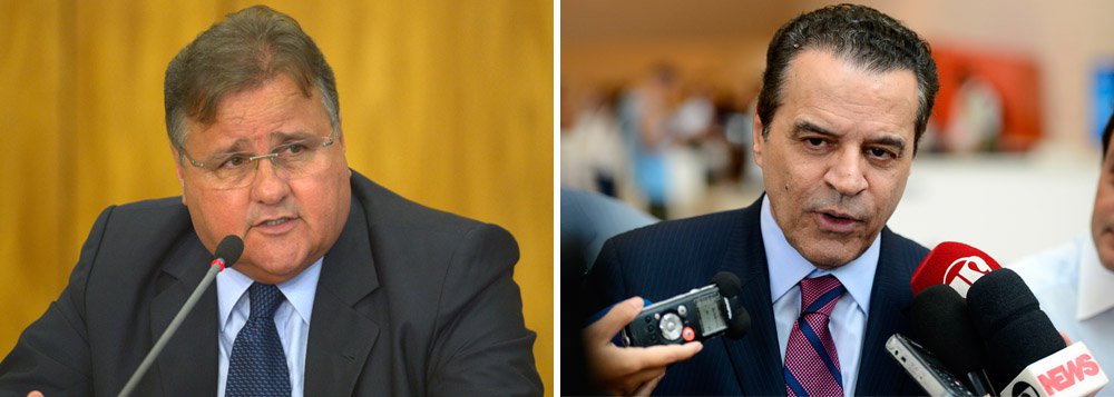A Casa desembolsa mensalmente mais de R$ 62 mil para o pagamento da aposentadoria de dois ex-deputados federais presos; os ex-ministros de Temer Henrique Eduardo Alves e Geddel Vieira Lima recebem, respectivamente, R$ 41 mil e R$ 20 mil pelos benefícios (Foto: Gisele Federicce) A Casa desembolsa mensalmente mais de R$ 62 mil para o pagamento da aposentadoria de dois ex-deputados federais presos; os ex-ministros de Temer Henrique Eduardo Alves e Geddel Vieira Lima recebem, respectivamente, R$ 41 mil e R$ 20 mil pelos benefícios