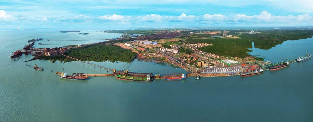 Com investimentos em infraestrutura, segurança e modernização de instalações, o Porto do Itaqui criou condições para garantir a movimentação acima de 5 milhões de toneladas de soja no acumulado deste ano, registrando novo recorde, de acordo com o governo estadual; para garantir a continuidade do crescimento na movimentação operacional, o executivo informou que está em processo de elaboração licitatória o processo para obra de construção de um berço misto próprio, com capacidade para vários tipos de carga; serão mais de R$ 150 milhões investidos (Foto: Leonardo Lucena) Com investimentos em infraestrutura, segurança e modernização de instalações, o Porto do Itaqui criou condições para garantir a movimentação acima de 5 milhões de toneladas de soja no acumulado deste ano, registrando novo recorde, de acordo com o governo estadual; para garantir a continuidade do crescimento na movimentação operacional, o executivo informou que está em processo de elaboração licitatória o processo para obra de construção de um berço misto próprio, com capacidade para vários tipos de carga; serão mais de R$ 150 milhões investidos