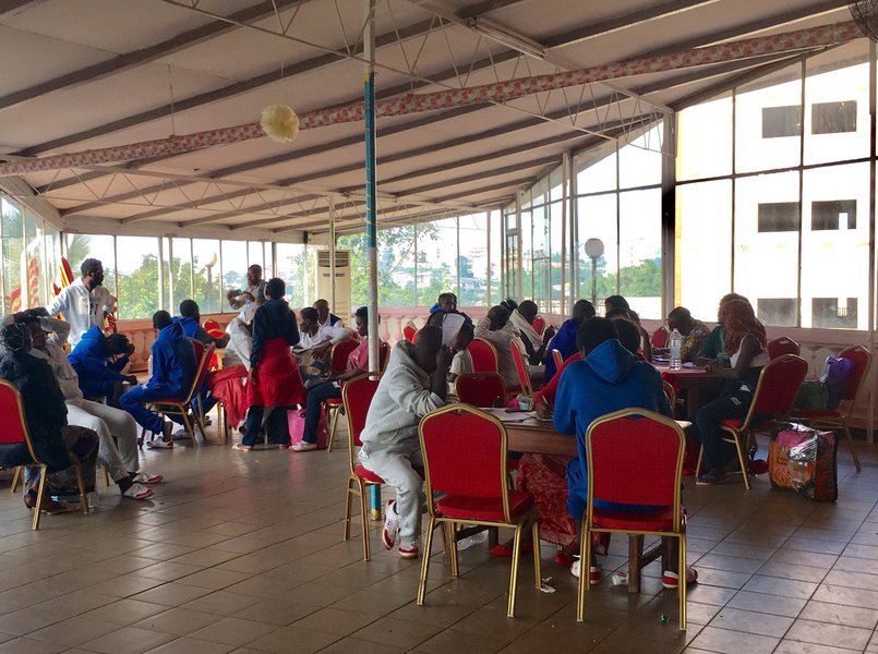 Cerca de 470 imigrantes foram resgatados neste sábado 25 enquanto viajavam a bordo de embarcações no Mediterrâneo Central; foram realizadas cinco operações de salvamento em águas internacionais diante do litoral da Líbia; neste domingo 26, uma outra tragédia no litoral líbio matou mais de 30 pessoas, após o naufrágio de duas embarcações precárias (Foto: Gisele Federicce) Cerca de 470 imigrantes foram resgatados neste sábado 25 enquanto viajavam a bordo de embarcações no Mediterrâneo Central; foram realizadas cinco operações de salvamento em águas internacionais diante do litoral da Líbia; neste domingo 26, uma outra tragédia no litoral líbio matou mais de 30 pessoas, após o naufrágio de duas embarcações precárias