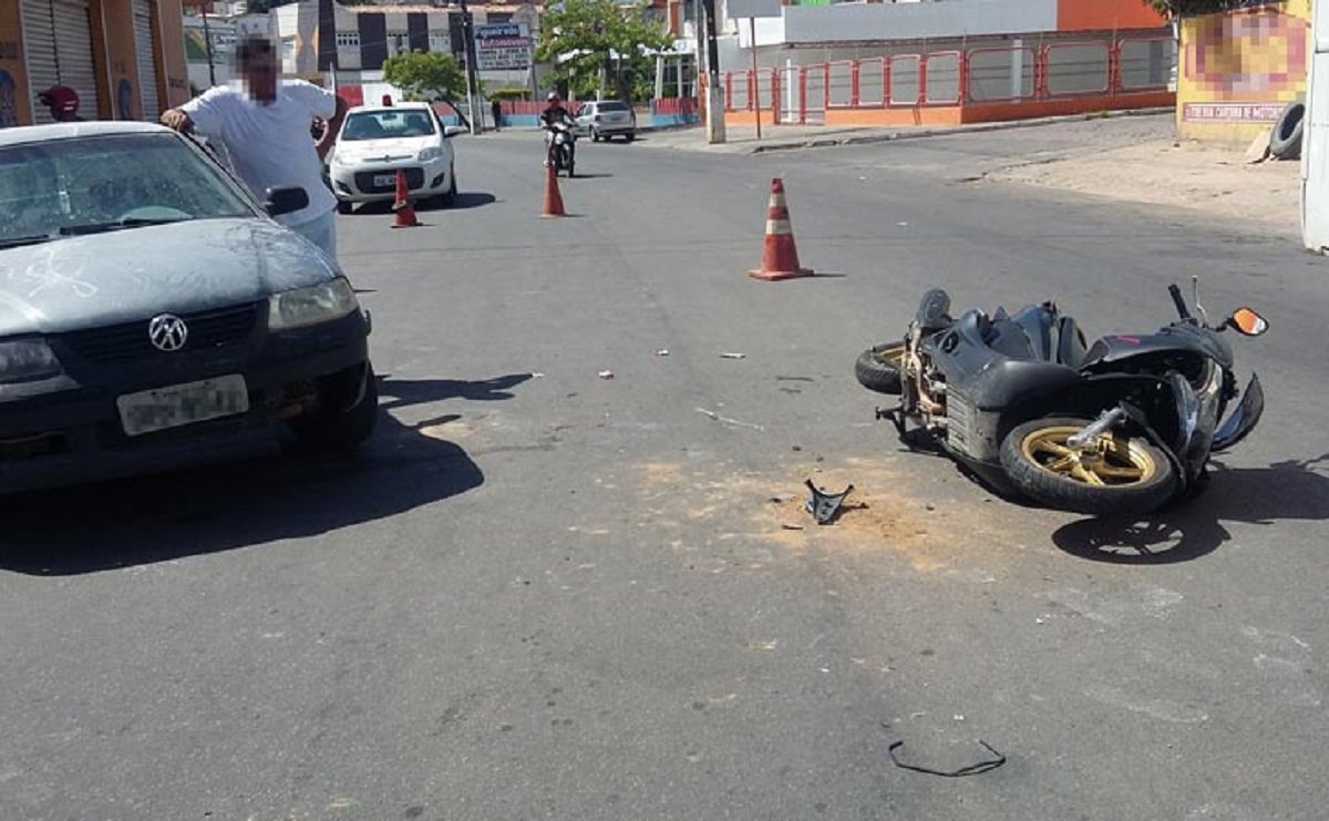 Foi publicado neste sábado (23), no Diário Oficial do Estado (DOE), o decreto assinado pelo Governador Rui Costa instituindo o Comitê Gestor Estadual de Prevenção aos Acidentes de Trânsito envolvendo Veículos Automotores de duas ou três rodas. O objetivo do comitê é implementar ações e estratégias de intervenção para a redução da morbimortalidade por esse tipo de acidentes
(Foto: Fatima 247) Foi publicado neste sábado (23), no Diário Oficial do Estado (DOE), o decreto assinado pelo Governador Rui Costa instituindo o Comitê Gestor Estadual de Prevenção aos Acidentes de Trânsito envolvendo Veículos Automotores de duas ou três rodas. O objetivo do comitê é implementar ações e estratégias de intervenção para a redução da morbimortalidade por esse tipo de acidentes