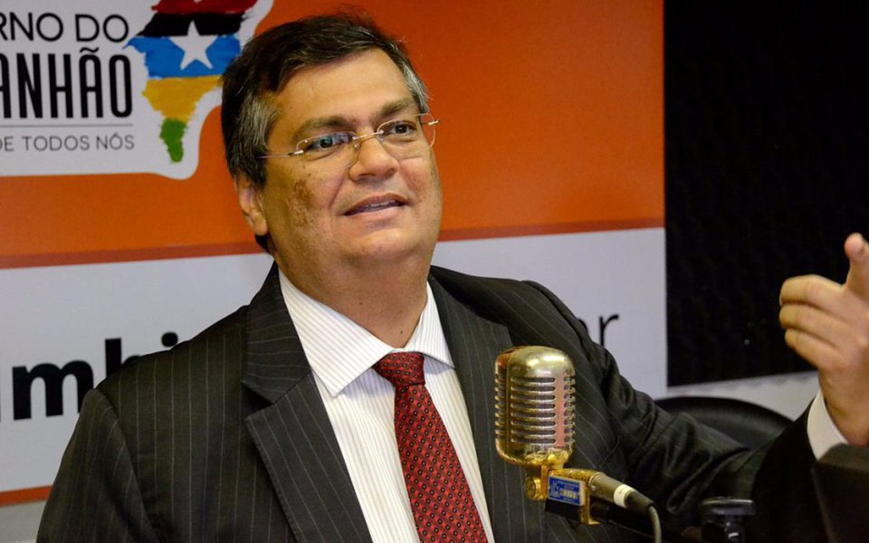O governador do Maranhão, Flávio Dino, anunciou a construção de um grande hospital em São Luís para atender a população da Grande Ilha; “Lançaremos o hospital da Ilha, um grande hospital de urgência e emergência para a Ilha de São Luís; será o grande Socorrão da Ilha de São Luís. Licitação ocorrerá esse ano”, disse o governador (Foto: Leonardo Lucena) O governador do Maranhão, Flávio Dino, anunciou a construção de um grande hospital em São Luís para atender a população da Grande Ilha; “Lançaremos o hospital da Ilha, um grande hospital de urgência e emergência para a Ilha de São Luís; será o grande Socorrão da Ilha de São Luís. Licitação ocorrerá esse ano”, disse o governador