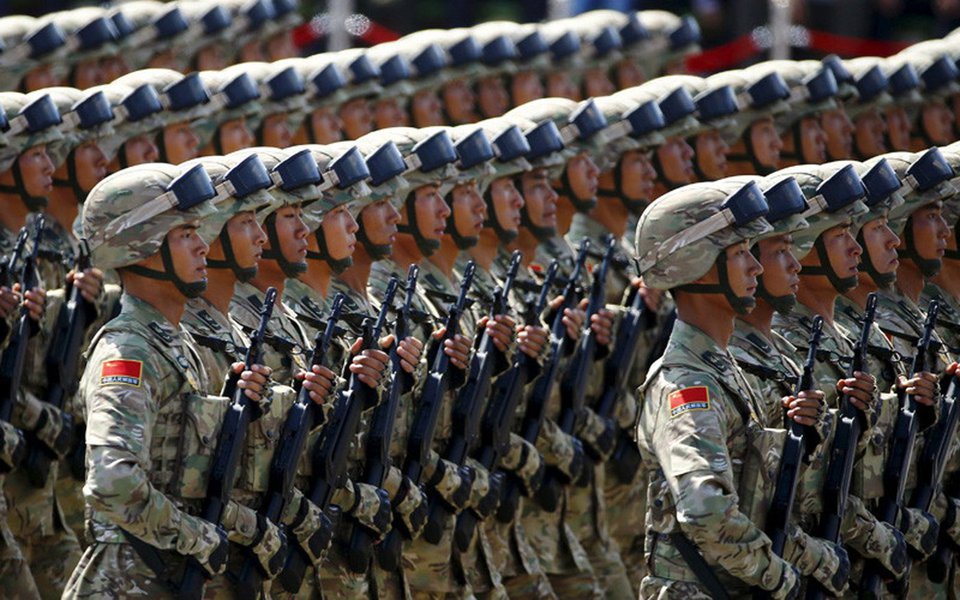 "A China nunca permitirá a guerra ou o caos às suas portas", declarou o porta-voz do Ministério da Defesa chinês, Ren Guoqiang, citado pela Reuters. Esta foi a resposta à pergunta sobre a sua posição em relação à tensão na península coreana nesta quinta-feira em coletiva de imprensa mensal (Foto: Leonardo Attuch) "A China nunca permitirá a guerra ou o caos às suas portas", declarou o porta-voz do Ministério da Defesa chinês, Ren Guoqiang, citado pela Reuters. Esta foi a resposta à pergunta sobre a sua posição em relação à tensão na península coreana nesta quinta-feira em coletiva de imprensa mensal