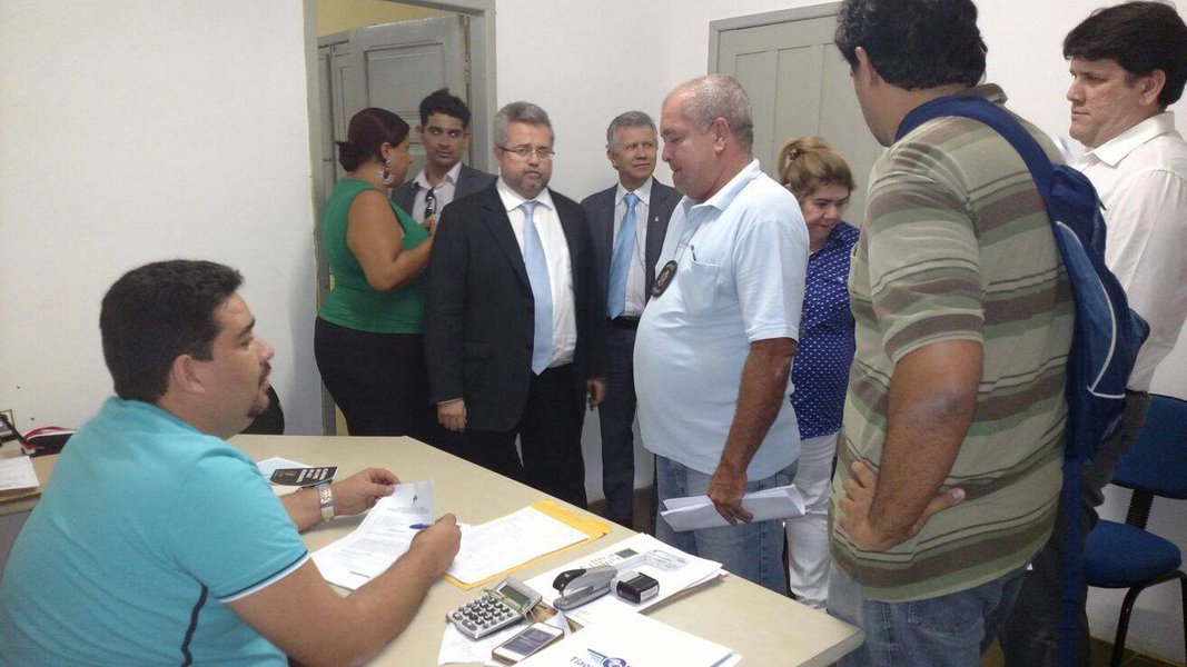 Mais de 100 servidores do município de Japaratinga, no Litoral Norte de Alagoas, foram exonerados de quatro cargos, em resposta a um processo judicial que durou quase 20 anos; nomeações foram anuladas após a Justiça constatar irregularidades na ordem de convocação dos candidatos aprovados (Foto: Voney Malta) Mais de 100 servidores do município de Japaratinga, no Litoral Norte de Alagoas, foram exonerados de quatro cargos, em resposta a um processo judicial que durou quase 20 anos; nomeações foram anuladas após a Justiça constatar irregularidades na ordem de convocação dos candidatos aprovados