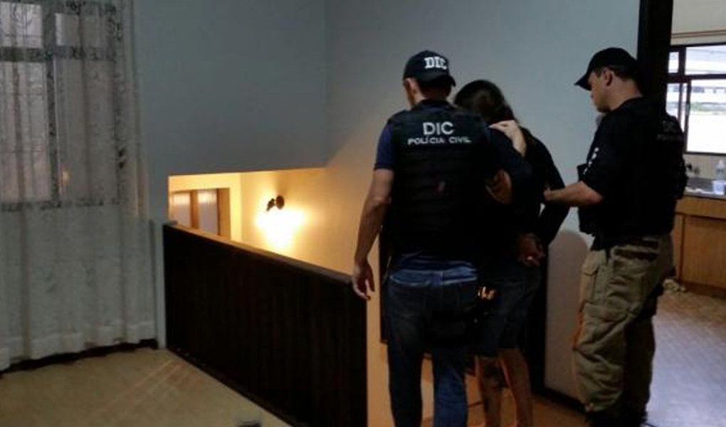 A Polícia Civil (PC) deflagrou nesta sexta-feira, 20, a Operação Nacional Luz na Infância contra crimes de pedofilia no Tocantins e em mais 23 estados e no Distrito Federal; ação tem o objetivo apurar crimes de exploração sexual contra crianças; ao todo são sete mandados de busca e apreensão em Palmas e no interior do Estado; megaoperação no Tocantins conta com a participação de mais de 60 policias e sete peritos criminais (Foto: Aquiles Lins) A Polícia Civil (PC) deflagrou nesta sexta-feira, 20, a Operação Nacional Luz na Infância contra crimes de pedofilia no Tocantins e em mais 23 estados e no Distrito Federal; ação tem o objetivo apurar crimes de exploração sexual contra crianças; ao todo são sete mandados de busca e apreensão em Palmas e no interior do Estado; megaoperação no Tocantins conta com a participação de mais de 60 policias e sete peritos criminais