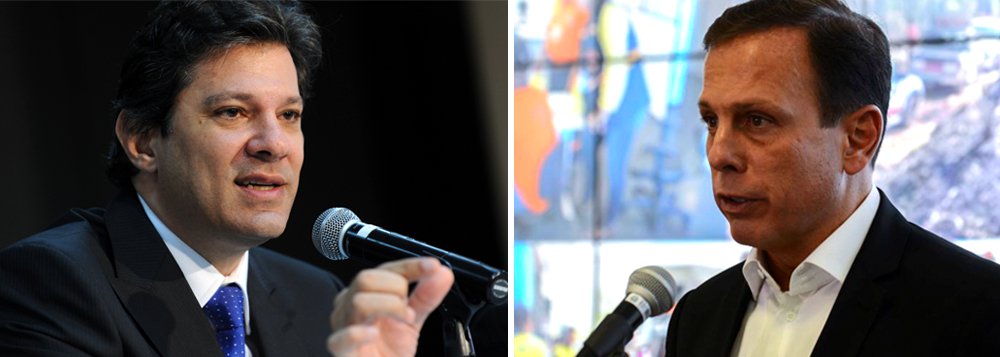 Ex-prefeito de São Paulo Fernando Haddad contesta, em vídeo, a acusação de seu sucessor, João Doria (PSDB), de que ele deixou um rombo nas contas da Prefeitura, e que essa seria a explicação para a queda de nove pontos na avaliação de seu governo, segundo o Datafolha; Haddad diz ter deixado 5 bilhões e meio em caixa, quantia verificada pelo Tribunal de Contas do Município; "Infelizmente o Doria não tem sido muito leal comigo. O que também não é muita novidade porque ele não tem sido leal sequer com o Alckmin. Então acho que lealdade é uma coisa que ele deveria aprender", provoca Haddad; assista (Foto: Gisele Federicce) Ex-prefeito de São Paulo Fernando Haddad contesta, em vídeo, a acusação de seu sucessor, João Doria (PSDB), de que ele deixou um rombo nas contas da Prefeitura, e que essa seria a explicação para a queda de nove pontos na avaliação de seu governo, segundo o Datafolha; Haddad diz ter deixado 5 bilhões e meio em caixa, quantia verificada pelo Tribunal de Contas do Município; "Infelizmente o Doria não tem sido muito leal comigo. O que também não é muita novidade porque ele não tem sido leal sequer com o Alckmin. Então acho que lealdade é uma coisa que ele deveria aprender", provoca Haddad; assista