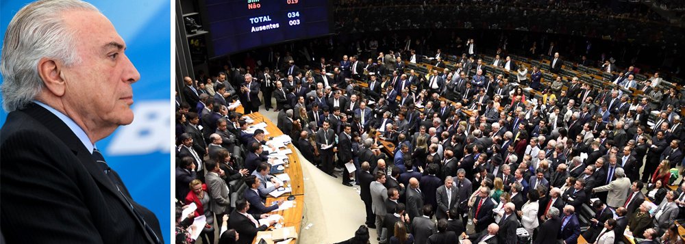 "Temer está encrencado e sabe disso. Aquela mala não sai dos seus pesadelos. Pode ter escapado da Justiça agora, graças à bancada corrupta da Câmara, mas não terá como se defender quando cair fora do Palácio do Planalto e ficar sem foro privilegiado", diz o colunista Alex Solnik; "Temer quer o parlamentarismo para fugir do pesadelo da mala, porque pelo voto direto não se elege nunca mais a nada" (Foto: Alex Solnik) "Temer está encrencado e sabe disso. Aquela mala não sai dos seus pesadelos. Pode ter escapado da Justiça agora, graças à bancada corrupta da Câmara, mas não terá como se defender quando cair fora do Palácio do Planalto e ficar sem foro privilegiado", diz o colunista Alex Solnik; "Temer quer o parlamentarismo para fugir do pesadelo da mala, porque pelo voto direto não se elege nunca mais a nada"
