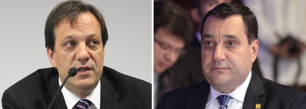 Em nota, o procurador-geral de Santa Catarina, João dos Passos Martins Neto, lamenta a morte de Luiz Carlos Cancellier de Olivo e diz que "a tragédia de sua partida ocorre sob condições revoltantes"; "As informações disponíveis indicam que Concellier padeceu sob o abuso de autoridade", afirma, defendendo em seguida ser "indispensável a apuração das responsabilidades civis, criminais e administrativas das autoridades policiais e judiciárias envolvidas" (Foto: Gisele Federicce) Em nota, o procurador-geral de Santa Catarina, João dos Passos Martins Neto, lamenta a morte de Luiz Carlos Cancellier de Olivo e diz que "a tragédia de sua partida ocorre sob condições revoltantes"; "As informações disponíveis indicam que Concellier padeceu sob o abuso de autoridade", afirma, defendendo em seguida ser "indispensável a apuração das responsabilidades civis, criminais e administrativas das autoridades policiais e judiciárias envolvidas"