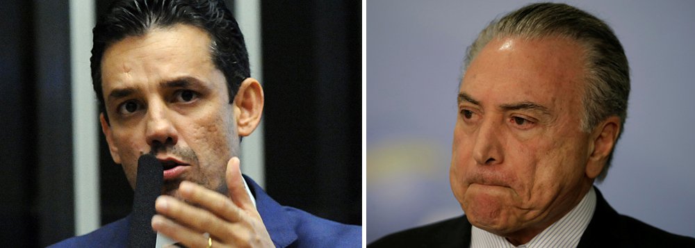 Apesar de Michel Temer ter conseguido que Câmara aprovasse a segunda denúncia contra si, o peemedebista deverá enfrentar dificuldades até no PSDB, um dos principais partidos da base governista; "A maioria do partido quer que o PSDB se afaste de Temer, isso ficou evidente quando a maioria votou pelo prosseguimento da denúncia. O governo está enfraquecido e com a quantidade de votos que teve, ficou claro que não tem maioria para aprovar um requerimento sequer", diz o deputado Daniel Coelho (PE), um dos líderes dos chamados "cabeças pretas", ala mais jovem do partido que prega ao desembarque do governo Temer (Foto: Paulo Emílio) Apesar de Michel Temer ter conseguido que Câmara aprovasse a segunda denúncia contra si, o peemedebista deverá enfrentar dificuldades até no PSDB, um dos principais partidos da base governista; "A maioria do partido quer que o PSDB se afaste de Temer, isso ficou evidente quando a maioria votou pelo prosseguimento da denúncia. O governo está enfraquecido e com a quantidade de votos que teve, ficou claro que não tem maioria para aprovar um requerimento sequer", diz o deputado Daniel Coelho (PE), um dos líderes dos chamados "cabeças pretas", ala mais jovem do partido que prega ao desembarque do governo Temer
