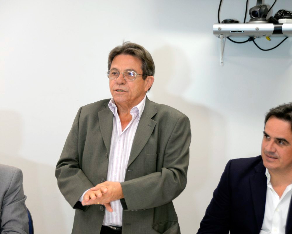 Ex-secretário Avelino Neiva foi indicado para o cargo pelo deputado federal Heráclito Fortes (PSB) e nomeado nesta segunda-feira, 14, por Michel Temer; Neiva condenado no Piauí por improbidade administrativa em maio deste ano e citado em publicação do MPF em um dos 100 maiores casos de corrupção do país no ano de 2015, além de ter os bens indisponíveis por decisão da Justiça Federal (Foto: Charles Nisz) Ex-secretário Avelino Neiva foi indicado para o cargo pelo deputado federal Heráclito Fortes (PSB) e nomeado nesta segunda-feira, 14, por Michel Temer; Neiva condenado no Piauí por improbidade administrativa em maio deste ano e citado em publicação do MPF em um dos 100 maiores casos de corrupção do país no ano de 2015, além de ter os bens indisponíveis por decisão da Justiça Federal