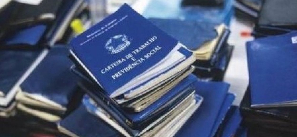O emprego formal do Ceará registrou uma ampliação de 2.161 postos de trabalho, em setembro, representando uma variação positiva de 0,19% em relação ao mês de agosto. Os dados são do Cadastro Geral de Empregados e Desempregados (Caged), divulgados pelo Ministério do Trabalho. Segundo os números apresentados, houve geração de empregos em quase todos os setores da economia cearense (Foto: Fatima 247) O emprego formal do Ceará registrou uma ampliação de 2.161 postos de trabalho, em setembro, representando uma variação positiva de 0,19% em relação ao mês de agosto. Os dados são do Cadastro Geral de Empregados e Desempregados (Caged), divulgados pelo Ministério do Trabalho. Segundo os números apresentados, houve geração de empregos em quase todos os setores da economia cearense