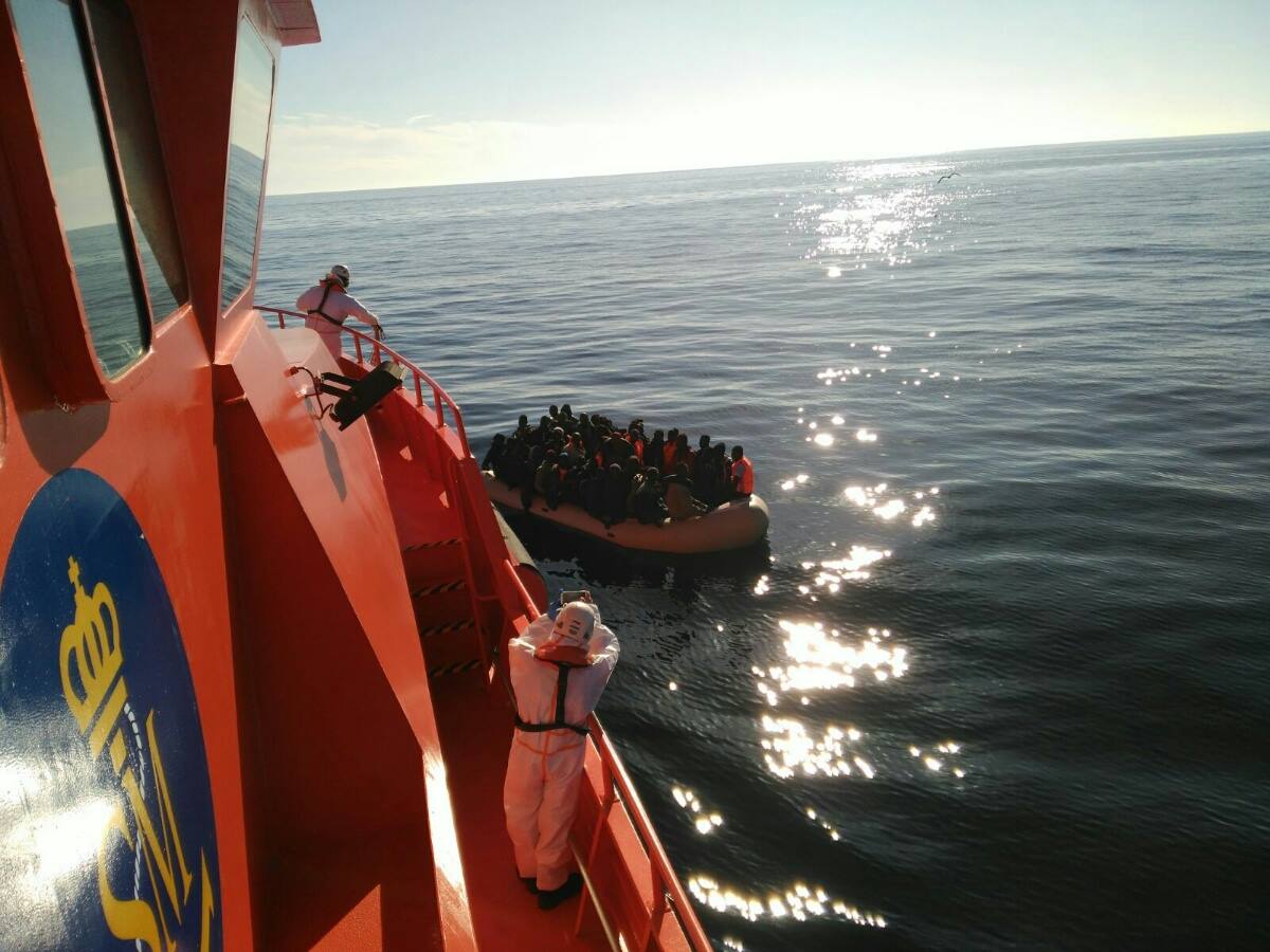 03/04/2017- 100 pessoas a bordo de dois barcos foram resgatados ontem pela tripulação do Guardamar Polimnia no Mar Alboran. Eles chegaram ao porto de Motril à noite. todos sãos e salvos (Foto: Jose Carlos de Assis) 03/04/2017- 100 pessoas a bordo de dois barcos foram resgatados ontem pela tripulação do Guardamar Polimnia no Mar Alboran. Eles chegaram ao porto de Motril à noite. todos sãos e salvos