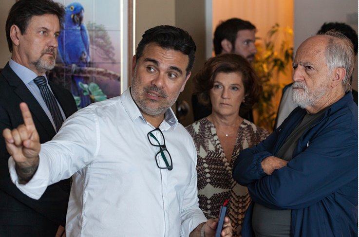 Em um país no qual expressiva parcela da população é submetida à lavagem cerebral diária da mídia é até de se esperar que uma obra dedicada à mistificação e à mentira faça sucesso (Foto: Bepe Damasco) Em um país no qual expressiva parcela da população é submetida à lavagem cerebral diária da mídia é até de se esperar que uma obra dedicada à mistificação e à mentira faça sucesso