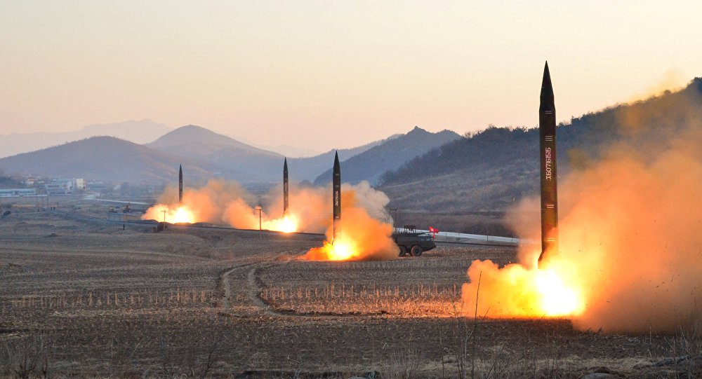 Kim Jong-un acrescentou que os EUA devem fazer a "escolha certa" para evitar um conflito entre as duas nações. Ele também ordenou que seus generais preparassem os militares para uma ataque se ele decidir que é necessário (Foto: Leonardo Attuch) Kim Jong-un acrescentou que os EUA devem fazer a "escolha certa" para evitar um conflito entre as duas nações. Ele também ordenou que seus generais preparassem os militares para uma ataque se ele decidir que é necessário
