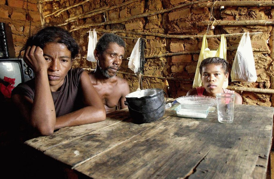 Níveis da fome em todo o mundo aumentaram pela primeira vez em mais de uma década e hoje afetam 11% da população global, um desdobramento de conflitos, a mudança climática e os problemas econômicos, disseram agências da Organização das Nações Unidas (ONU); no ano passado 815 milhões de pessoas passaram fome, 38 milhões a mais do que em 2015 (Foto: Paulo Emílio) Níveis da fome em todo o mundo aumentaram pela primeira vez em mais de uma década e hoje afetam 11% da população global, um desdobramento de conflitos, a mudança climática e os problemas econômicos, disseram agências da Organização das Nações Unidas (ONU); no ano passado 815 milhões de pessoas passaram fome, 38 milhões a mais do que em 2015