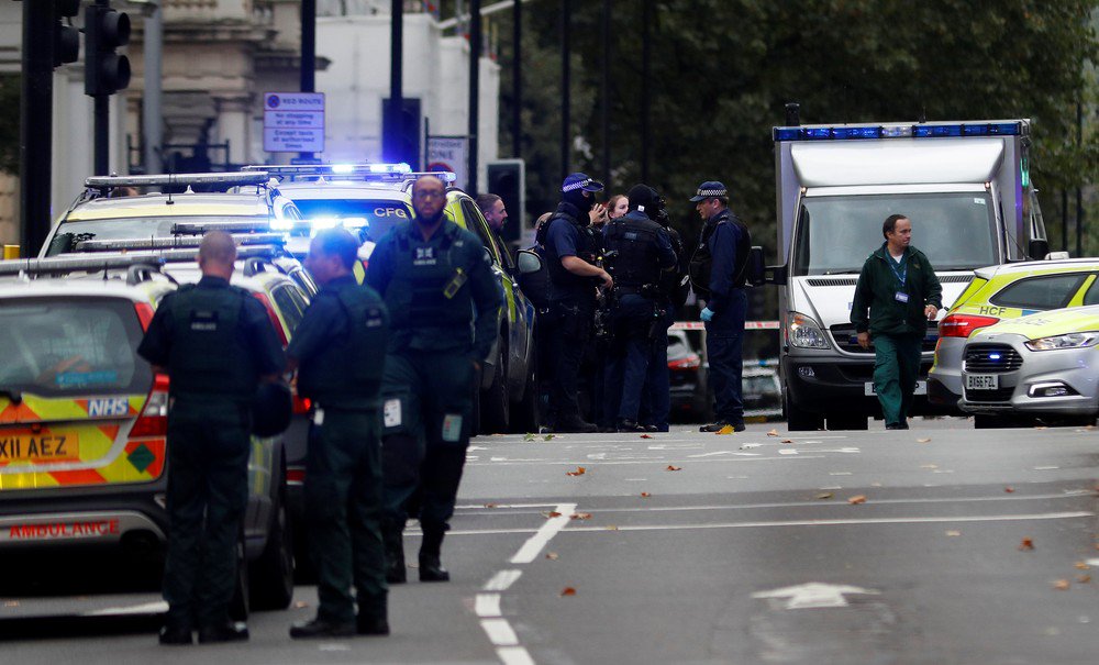 A polícia de Londres disse neste sábado que vários pedestres ficaram feridos perto do Museu de História Natural e que um homem foi detido no lugar, mas que o caso não está sendo tratado como terrorismo; de acordo com a mídia britânica, um carro invadiu a calçada perto da atração turística (Foto: Gisele Federicce) A polícia de Londres disse neste sábado que vários pedestres ficaram feridos perto do Museu de História Natural e que um homem foi detido no lugar, mas que o caso não está sendo tratado como terrorismo; de acordo com a mídia britânica, um carro invadiu a calçada perto da atração turística