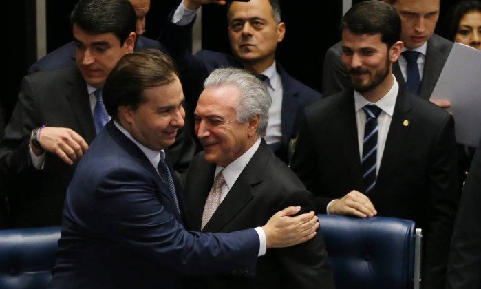 O que agride a cidadania é que, sem um mínimo de aprofundamento e debate, um chefe de executivo que se mantém apenas às custas da barganha da liberação de emendas e um Congresso com baixíssima legitimidade (Foto: Chico D’Angelo) O que agride a cidadania é que, sem um mínimo de aprofundamento e debate, um chefe de executivo que se mantém apenas às custas da barganha da liberação de emendas e um Congresso com baixíssima legitimidade