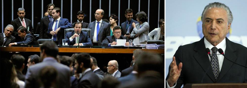 Governo Michel Temer deu início às retaliações contra deputados da base aliada que votaram pelo prosseguimento da denúncia de corrupção passiva feita pela Procuradoria Geral da República (PGR) na votação da Câmara que resultou no arquivamento do pedido de investigação; ao todo, cerca de 40 parlamentares deverão ser punidos com a perda de cargos na máquina pública federal; líder do governo no Congresso, André Moura (PSC-SE), e o ministro da Secretaria de Governo, Antonio Imbassahy, estão à frente das negociações (Foto: Paulo Emílio) Governo Michel Temer deu início às retaliações contra deputados da base aliada que votaram pelo prosseguimento da denúncia de corrupção passiva feita pela Procuradoria Geral da República (PGR) na votação da Câmara que resultou no arquivamento do pedido de investigação; ao todo, cerca de 40 parlamentares deverão ser punidos com a perda de cargos na máquina pública federal; líder do governo no Congresso, André Moura (PSC-SE), e o ministro da Secretaria de Governo, Antonio Imbassahy, estão à frente das negociações