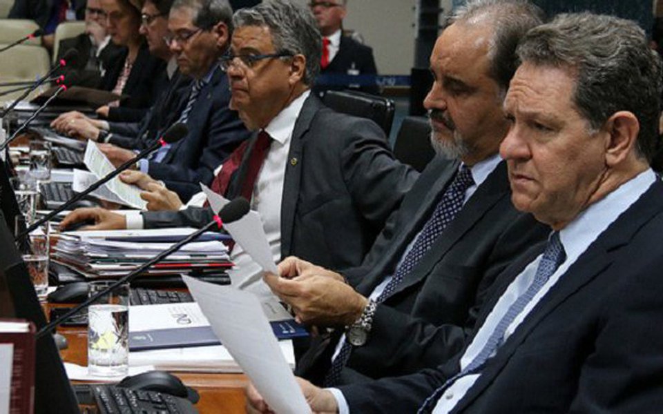 O Tribunal de Justiça do Piauí vai nomear 17 novos juízes substitutos aprovados em concurso realizado em 2015, respeitando as cotas para negros e portadores de deficiência, motivo pelo qual havia sido suspenso por decisão liminar do conselheiro substituto Carlos Augusto de Barros Levenhagen, do CNJ (Foto: Leonardo Lucena) O Tribunal de Justiça do Piauí vai nomear 17 novos juízes substitutos aprovados em concurso realizado em 2015, respeitando as cotas para negros e portadores de deficiência, motivo pelo qual havia sido suspenso por decisão liminar do conselheiro substituto Carlos Augusto de Barros Levenhagen, do CNJ