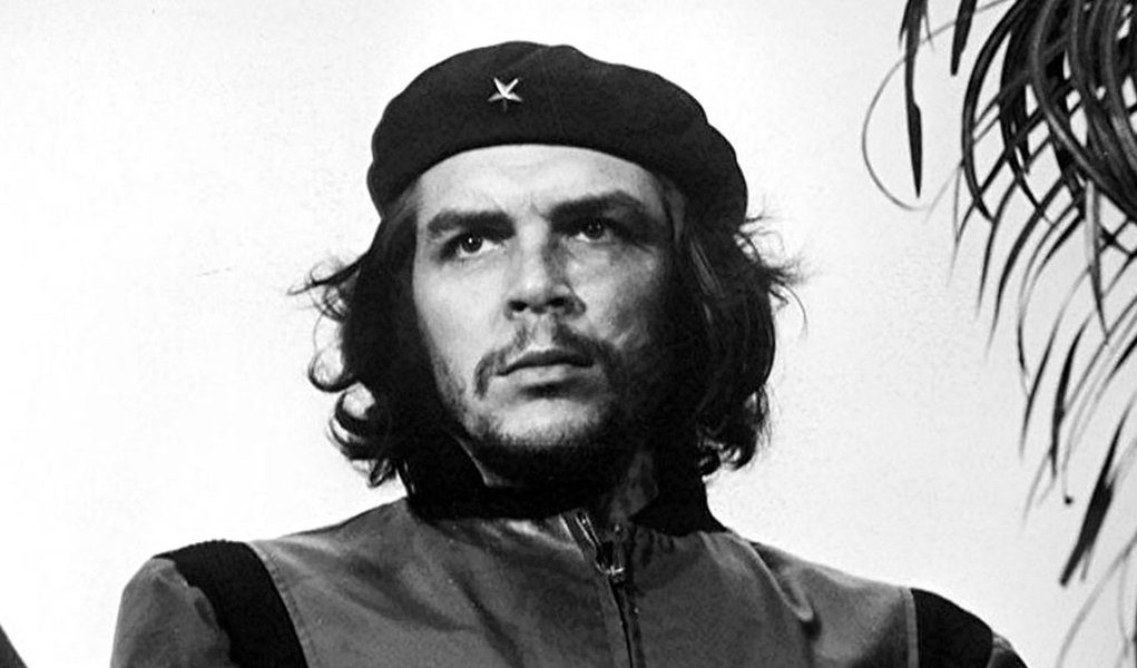 Antes de tudo, seu exemplo de dedicação militante, com tudo o que um ser humano tenha de melhor, à luta pela transformação revolucionaria das nossas sociedades. Indissoluvelmente vinculado a isso o caráter profundamente ético da vida de um militante e de um projeto de transformação do mundo (Foto: Emir Sader) Antes de tudo, seu exemplo de dedicação militante, com tudo o que um ser humano tenha de melhor, à luta pela transformação revolucionaria das nossas sociedades. Indissoluvelmente vinculado a isso o caráter profundamente ético da vida de um militante e de um projeto de transformação do mundo