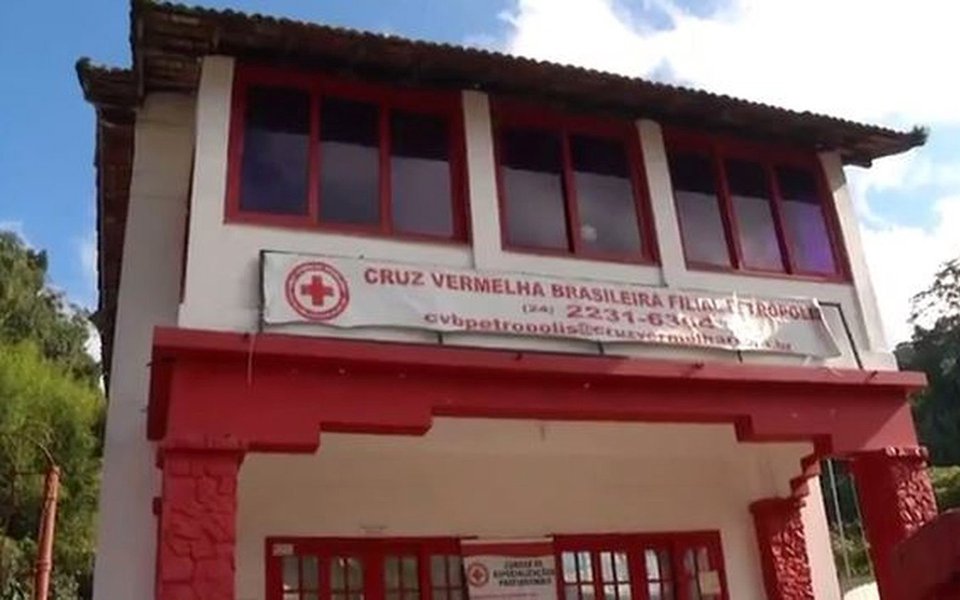 O Ministério Público do Distrito Federal realiza a terceira fase da Operação Genebra, que investiga fraudes envolvendo a contratação da Organização Social Cruz Vermelha de Petrópolis para gerir duas UPAs em 2010; esta fase etapa da operação apura se a sede nacional da entidade sabia das irregularidades (Foto: Leonardo Lucena) O Ministério Público do Distrito Federal realiza a terceira fase da Operação Genebra, que investiga fraudes envolvendo a contratação da Organização Social Cruz Vermelha de Petrópolis para gerir duas UPAs em 2010; esta fase etapa da operação apura se a sede nacional da entidade sabia das irregularidades