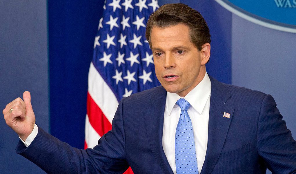 O presidente dos Estados Unidos, Donald Trump, demitiu nesta segunda-feira seu diretor de Comunicação, Anthony Scaramucci, após pouco mais de uma semana no cargo, por conta de declarações obscenas, na mais recente turbulência a atingir a administração republicana em seis meses (Foto: Leonardo Attuch) O presidente dos Estados Unidos, Donald Trump, demitiu nesta segunda-feira seu diretor de Comunicação, Anthony Scaramucci, após pouco mais de uma semana no cargo, por conta de declarações obscenas, na mais recente turbulência a atingir a administração republicana em seis meses
