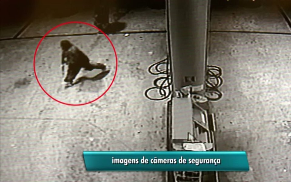 A Polícia Civil de Pernambuco prendeu suspeitos de participação no assalto ao prédio da transportadora de valores Brinks, crime de proporções cinematográficas ocorrido em fevereiro, no Recife; eles foram capturados na Operação Durga, deflagrada em Pernambuco, São Paulo e no Rio Grande do Norte; no Recife, a sede da transportadora Brinks, onde eram guardados dois cofres com grandes somas de dinheiro foi atacada em uma operação com forte armamento e veículos blindados (Foto: Leonardo Lucena) A Polícia Civil de Pernambuco prendeu suspeitos de participação no assalto ao prédio da transportadora de valores Brinks, crime de proporções cinematográficas ocorrido em fevereiro, no Recife; eles foram capturados na Operação Durga, deflagrada em Pernambuco, São Paulo e no Rio Grande do Norte; no Recife, a sede da transportadora Brinks, onde eram guardados dois cofres com grandes somas de dinheiro foi atacada em uma operação com forte armamento e veículos blindados