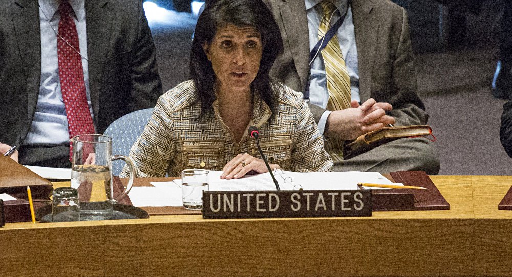 A representante dos EUA na ONU, Nikki Haley, disse que o tempo para negociar sobre a Coreia do Norte "terminou", e que mais uma resolução fraca do Conselho de Segurança da ONU é "pior do que nada"; razão para a retórica é o recente lançamento de um míssil balístico "intercontinental" pela Coreia do Norte; Haley ressaltou que "uma resolução adicional do Conselho da Segurança da ONU que não aumenta significativamente a pressão internacional sobre a Coreia do Norte não tem valor", e isto "mostra para o ditador norte-coreano que a comunidade internacional não o quer desafiar a sério" (Foto: Romulo Faro) A representante dos EUA na ONU, Nikki Haley, disse que o tempo para negociar sobre a Coreia do Norte "terminou", e que mais uma resolução fraca do Conselho de Segurança da ONU é "pior do que nada"; razão para a retórica é o recente lançamento de um míssil balístico "intercontinental" pela Coreia do Norte; Haley ressaltou que "uma resolução adicional do Conselho da Segurança da ONU que não aumenta significativamente a pressão internacional sobre a Coreia do Norte não tem valor", e isto "mostra para o ditador norte-coreano que a comunidade internacional não o quer desafiar a sério"