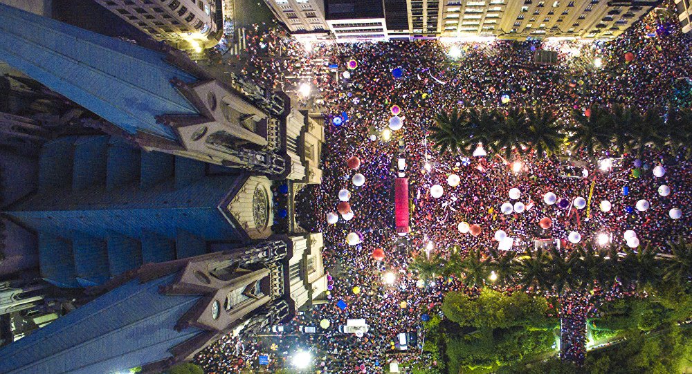 Nesta sexta-feira (4), movimentos populares prometem novos protestos pedindo a saída de Michel Temer do poder; as manifestações estão previstas para acontecer em pelo menos cinco grande cidades brasileiras: Manaus, São Paulo, Londrina, Rio de Janeiro e Curitiba
(Foto: Charles Nisz) Nesta sexta-feira (4), movimentos populares prometem novos protestos pedindo a saída de Michel Temer do poder; as manifestações estão previstas para acontecer em pelo menos cinco grande cidades brasileiras: Manaus, São Paulo, Londrina, Rio de Janeiro e Curitiba
