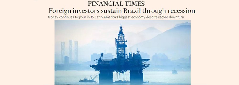Jornal britânico Financial Times traz reportagem com uma foto de plataforma da Petrobras, onde diz: "Investidores estrangeiros sustentam o Brasil a atravessar recessão"; FT destaca que parte dos supostos investimentos é empréstimo das empresas para as suas próprias subsidiárias no país,"efetivamente negócios cambiais que visam tirar proveito das altas taxas de juros do Brasil"; "É o Brasil na xepa, apregoado por senhores muito distintos, em ternos de Miami, que, em nome da moralidade, praticam o ato mais imoral para alguém: trair seu próprio país", comentou o jornalista Fernando Brito, do Tijolaço (Foto: Aquiles Lins) Jornal britânico Financial Times traz reportagem com uma foto de plataforma da Petrobras, onde diz: "Investidores estrangeiros sustentam o Brasil a atravessar recessão"; FT destaca que parte dos supostos investimentos é empréstimo das empresas para as suas próprias subsidiárias no país,"efetivamente negócios cambiais que visam tirar proveito das altas taxas de juros do Brasil"; "É o Brasil na xepa, apregoado por senhores muito distintos, em ternos de Miami, que, em nome da moralidade, praticam o ato mais imoral para alguém: trair seu próprio país", comentou o jornalista Fernando Brito, do Tijolaço