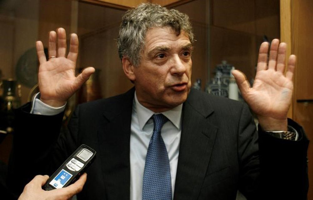 Presidente da federação espanhola de futebol, Ángel María Villar, em Lisboa 19/01/2009 REUTERS/Nacho Doce (Foto: Charles Nisz) Presidente da federação espanhola de futebol, Ángel María Villar, em Lisboa 19/01/2009 REUTERS/Nacho Doce