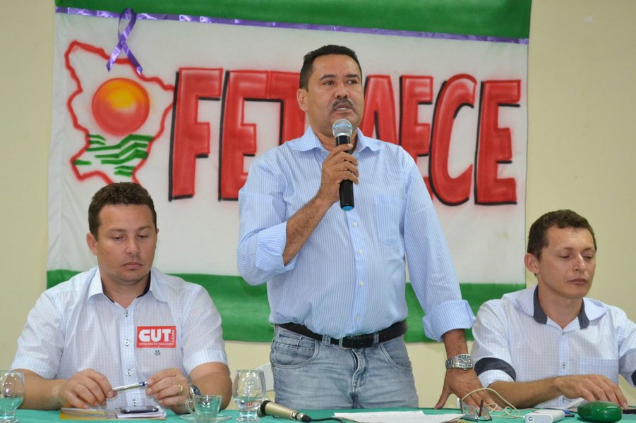 Por iniciativa do deputado Moisés Braz (PT), a Comissão de Agropecuária da Assembleia Legislativa realiza, na manhã de hoje (6), audiência pública em Limoeiro do Norte para debater a proposta de reforma da Previdência (PEC 287). Essa é a quinta audiência sobre o tema em municípios das macrorregiões do Estado, com enfoque especial para os trabalhadores rurais (Foto: Gisele Federicce) Por iniciativa do deputado Moisés Braz (PT), a Comissão de Agropecuária da Assembleia Legislativa realiza, na manhã de hoje (6), audiência pública em Limoeiro do Norte para debater a proposta de reforma da Previdência (PEC 287). Essa é a quinta audiência sobre o tema em municípios das macrorregiões do Estado, com enfoque especial para os trabalhadores rurais