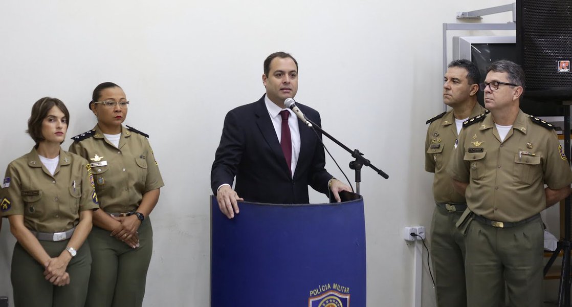 O governador Paulo Câmara (PSB) decretou, por causa das fortes chuvas, estado de calamidade nos municípios de Rio Formoso, Ribeirão, Água Preta, Palmares, Catende, Maraial, Belém de Maraial, barreiros, Amaraji, Barra de Guabiraba, São Benedito do Sul, Cortês e Jaqueira; 200 bombeiros e agentes da Defesa Civil foram deslocados para as regiões afetadas; Pernambuco já registra 5 mil desabrigados (Foto: Voney Malta) O governador Paulo Câmara (PSB) decretou, por causa das fortes chuvas, estado de calamidade nos municípios de Rio Formoso, Ribeirão, Água Preta, Palmares, Catende, Maraial, Belém de Maraial, barreiros, Amaraji, Barra de Guabiraba, São Benedito do Sul, Cortês e Jaqueira; 200 bombeiros e agentes da Defesa Civil foram deslocados para as regiões afetadas; Pernambuco já registra 5 mil desabrigados