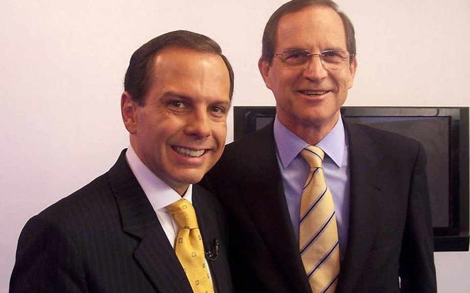 Prefeito de São Paulo, João Doria (PSDB), nomeou o ex-ministro Luiz Fernando Furlan, presidente do comitê de gestão do Lide, empresa criada pelo próprio tucano, para dirigir o Conselho Deliberativo da SP Negócios, entidade responsável pela atração de investimentos para a capital paulista; apesar de assumir um cargo público, Furlan não deverá deixar a presidência do Lide; além de Furlan, outras pessoas ligadas ao Lide também ocupam cargos públicos na gestão tucana (Foto: Paulo Emílio) Prefeito de São Paulo, João Doria (PSDB), nomeou o ex-ministro Luiz Fernando Furlan, presidente do comitê de gestão do Lide, empresa criada pelo próprio tucano, para dirigir o Conselho Deliberativo da SP Negócios, entidade responsável pela atração de investimentos para a capital paulista; apesar de assumir um cargo público, Furlan não deverá deixar a presidência do Lide; além de Furlan, outras pessoas ligadas ao Lide também ocupam cargos públicos na gestão tucana