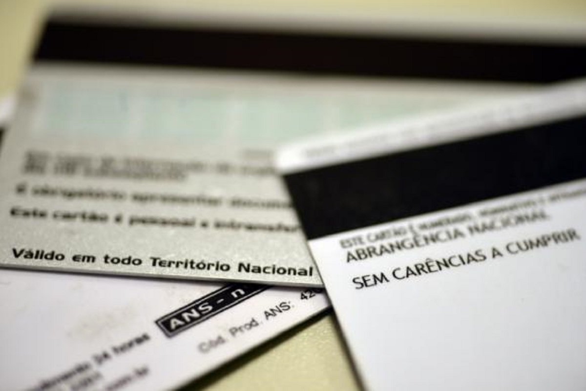 A Agência Nacional de Saúde Suplementar (ANS) determinou a suspensão da venda de 38 planos de saúde de 14 operadoras, em função de reclamações relativas à cobertura assistencial, como negativas e demora no atendimento, recebidas no primeiro trimestre de 2017; em nota, a agência informa que a medida entra em vigor no dia 9 de junho e faz parte de seu monitoramento periódico (Foto: Gisele Federicce) A Agência Nacional de Saúde Suplementar (ANS) determinou a suspensão da venda de 38 planos de saúde de 14 operadoras, em função de reclamações relativas à cobertura assistencial, como negativas e demora no atendimento, recebidas no primeiro trimestre de 2017; em nota, a agência informa que a medida entra em vigor no dia 9 de junho e faz parte de seu monitoramento periódico