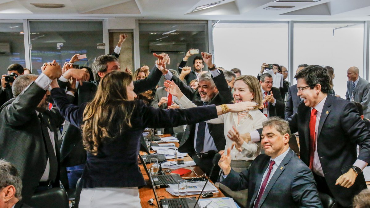 A derrota da reforma trabalhista na Comissão de Assuntos Sociais (CAS) do Senado Federal abre um novo momento para as forças do campo progressista e de esquerda deste país (Foto: Jandira Feghali) A derrota da reforma trabalhista na Comissão de Assuntos Sociais (CAS) do Senado Federal abre um novo momento para as forças do campo progressista e de esquerda deste país