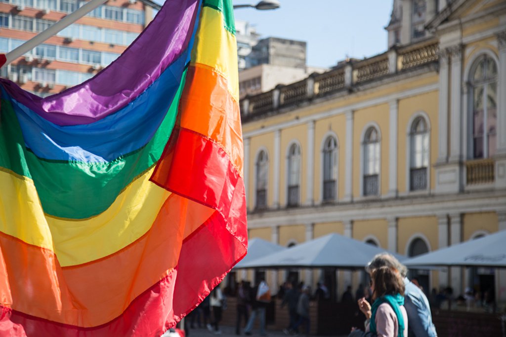 17/05/2017 - PORTO ALEGRE, RS - Dia de luta contra a homofobia. Foto: Maia Rubim/Sul21 (Foto: Charles Nisz) 17/05/2017 - PORTO ALEGRE, RS - Dia de luta contra a homofobia. Foto: Maia Rubim/Sul21